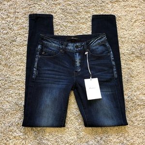NEW KanCan Dark Wash Skinny Jeans
